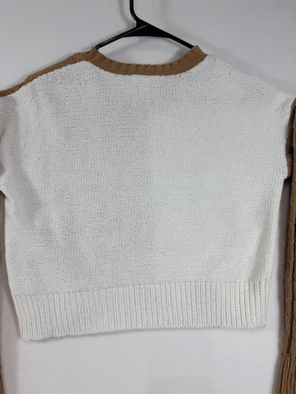 Derek Heart Women’s Small Brown Ivory Colorblock Cable Knit Cropped Sweater - Picture 14 of 15